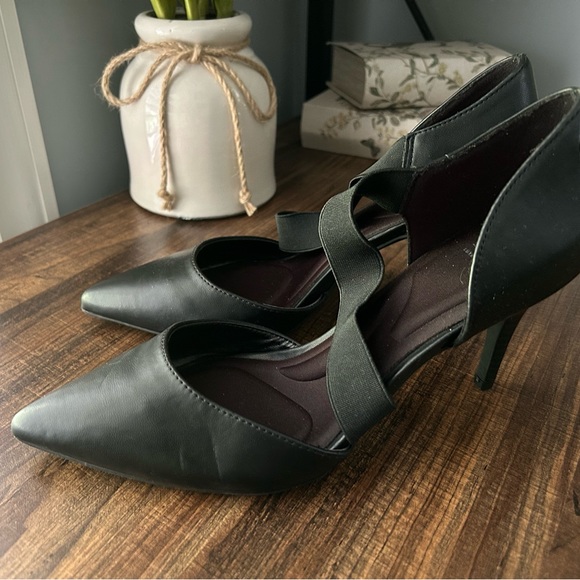 Simply Vera Wang Woman's Pointed Toe Pumps Sandals Size 9.5 - Picture 9 of 9